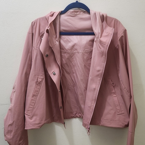 New Fabletics Erika Cropped Lightweight Hooded Jacket, Sz XL, NWT - Picture 4 of 12